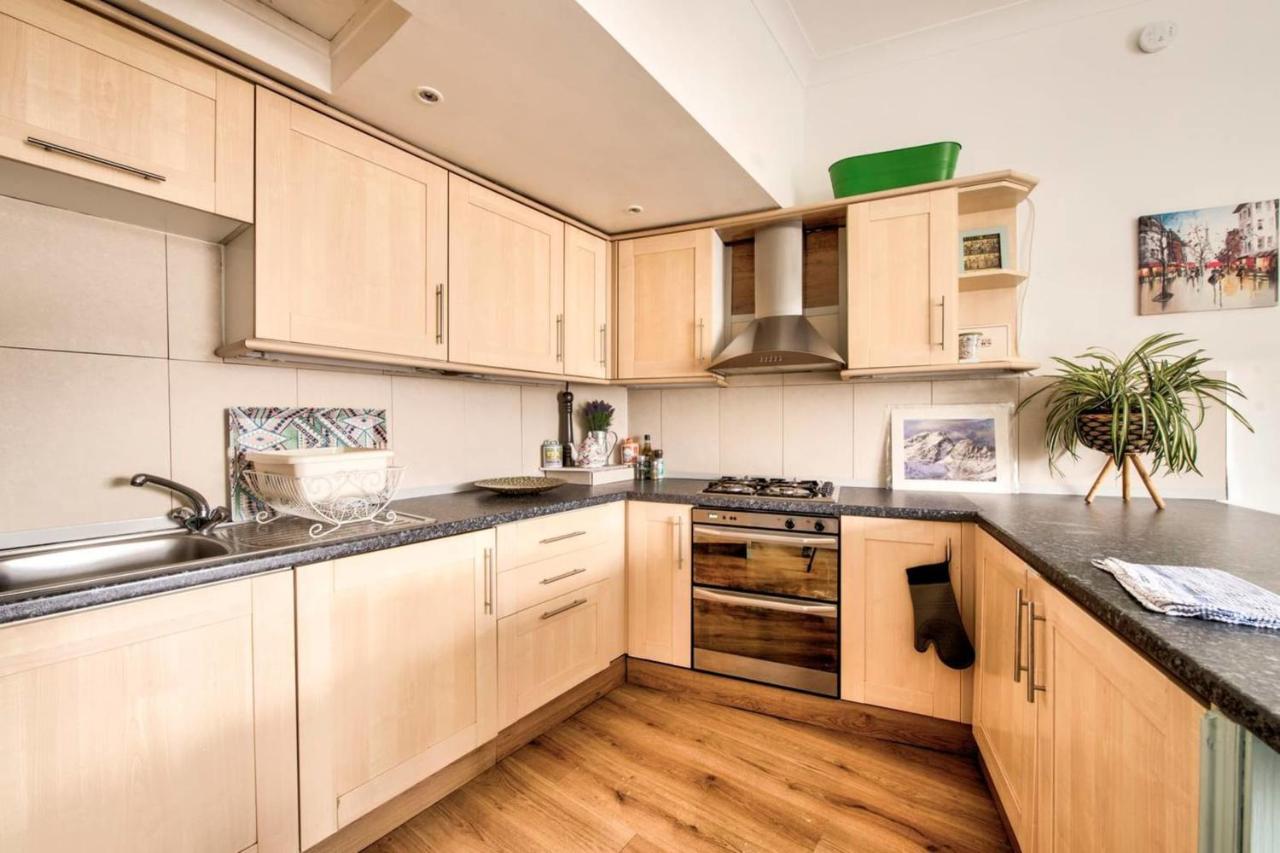 Guestready - Cosy Home 5 Minutes From Waverley! Edinburgh Exterior foto